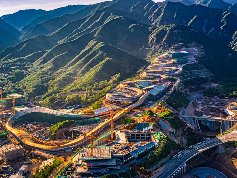 Sombrilla de madera y trabajos auxiliares para el Centro de Luge de los Juegos Olímpicos de Invierno de Beijing